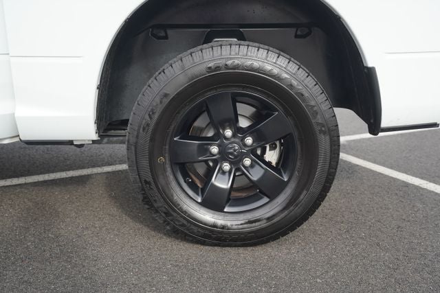 2023 RAM 1500 Classic Tradesman Crew Cab 4x4 5'7' Box