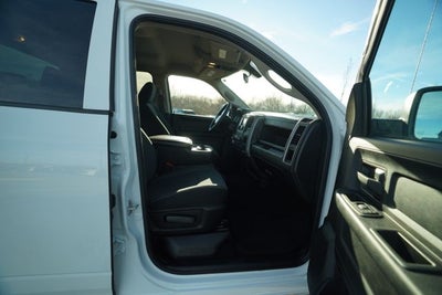 2023 RAM 1500 Classic Tradesman Crew Cab 4x4 5'7' Box