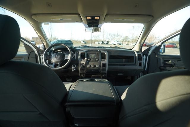 2023 RAM 1500 Classic Tradesman Crew Cab 4x4 5'7' Box