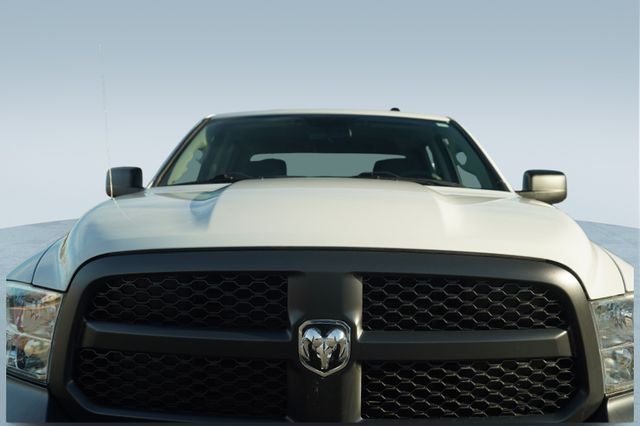 2023 RAM 1500 Classic Tradesman Crew Cab 4x4 5'7' Box