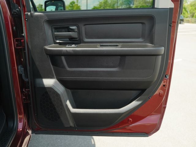 2023 RAM 1500 Classic Tradesman Crew Cab 4x4 5'7' Box
