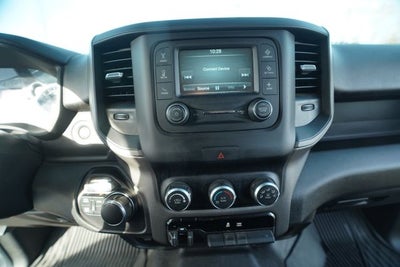 2019 RAM 2500 Tradesman Crew Cab 4x4 6'4' Box