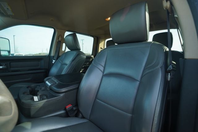 2019 RAM 2500 Tradesman Crew Cab 4x4 6'4' Box