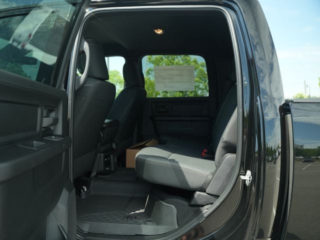 2026 RAM Ram 2500 RAM 2500 WARLOCK CREW CAB 4X4 6'4' BOX