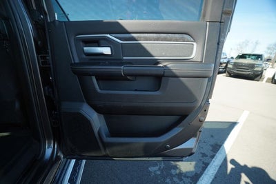 2022 RAM 2500 Big Horn Crew Cab 4x4 6'4' Box