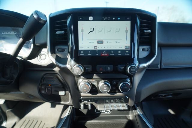 2022 RAM 2500 Big Horn Crew Cab 4x4 6'4' Box