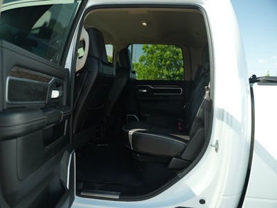 2019 RAM 2500 Laramie Crew Cab 4x4 6'4' Box