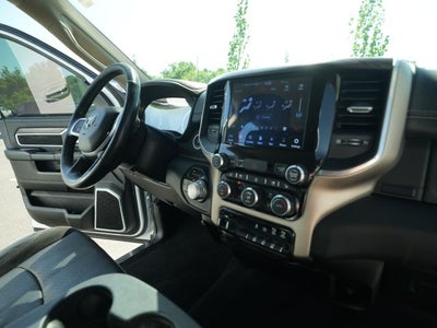 2019 RAM 2500 Laramie Crew Cab 4x4 6'4' Box