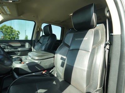 2019 RAM 2500 Laramie Crew Cab 4x4 6'4' Box