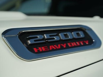 2019 RAM 2500 Laramie Crew Cab 4x4 6'4' Box