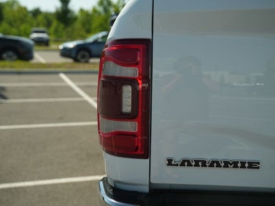 2019 RAM 2500 Laramie Crew Cab 4x4 6'4' Box