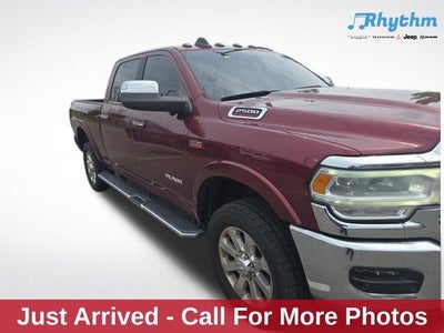 2020 RAM 2500 Laramie Crew Cab 4x4 6'4' Box