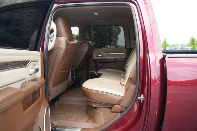 2020 RAM 2500 Laramie Crew Cab 4x4 6'4' Box