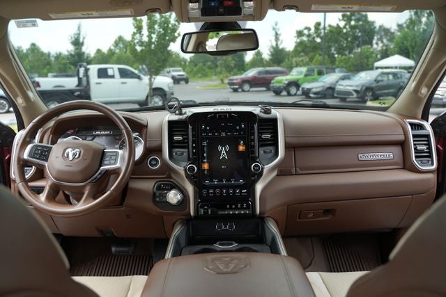 2020 RAM 2500 Laramie Crew Cab 4x4 6'4' Box