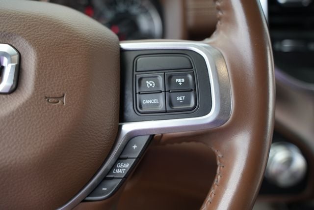 2020 RAM 2500 Laramie Crew Cab 4x4 6'4' Box