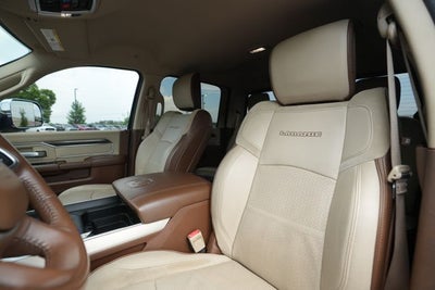 2020 RAM 2500 Laramie Crew Cab 4x4 6'4' Box