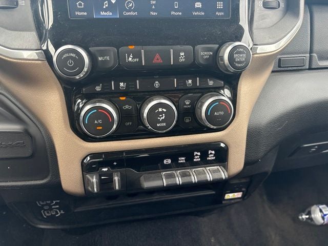 2024 RAM 2500 Laramie Crew Cab 4x4 6'4' Box