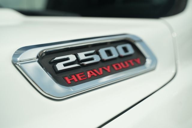 2022 RAM 2500 Laramie Crew Cab 4x4 6'4' Box