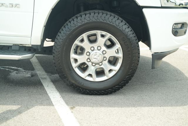 2022 RAM 2500 Laramie Crew Cab 4x4 6'4' Box