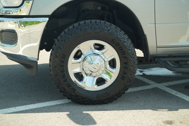 2022 RAM 2500 Tradesman Crew Cab 4x4 8' Box
