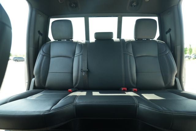 2022 RAM 2500 Tradesman Crew Cab 4x4 8' Box