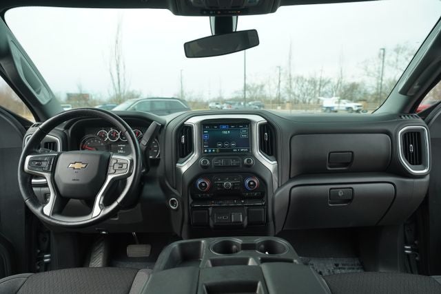 2022 Chevrolet Silverado 1500 LTD 2WD Crew Cab Short Bed LT