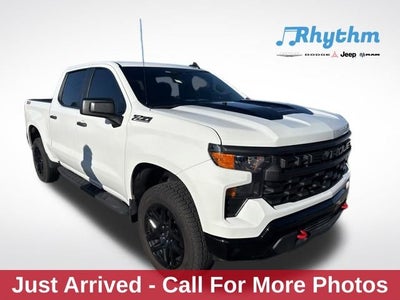 2023 Chevrolet Silverado 1500 4WD Crew Cab Short Bed Custom Trail Boss