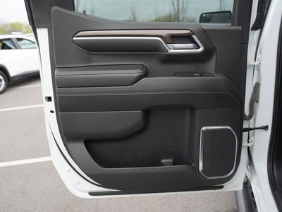 2022 Chevrolet Silverado 1500 4WD Crew Cab Standard Bed LT