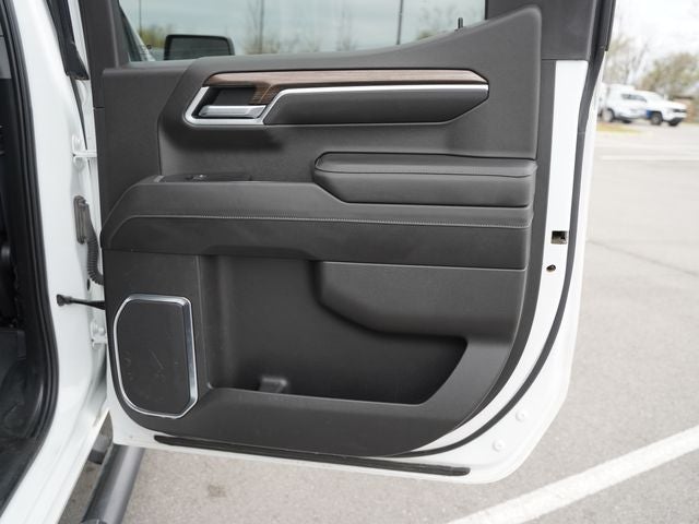 2022 Chevrolet Silverado 1500 4WD Crew Cab Standard Bed LT