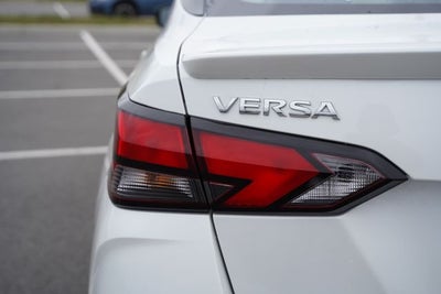 2025 Nissan Versa 1.6 SR