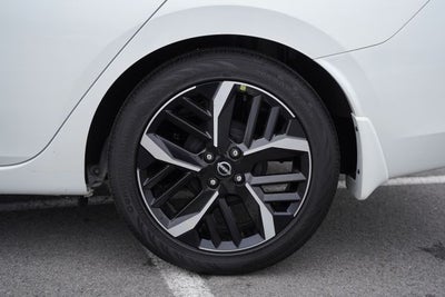 2025 Nissan Versa 1.6 SR