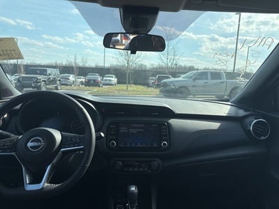 2024 Nissan Kicks SR