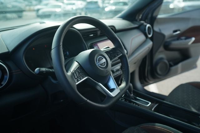 2024 Nissan Kicks SR Xtronic CVT