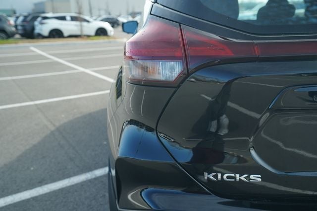2024 Nissan Kicks SR Xtronic CVT