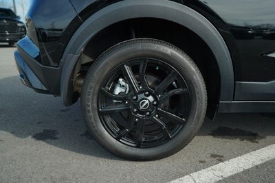 2024 Nissan Kicks SR Xtronic CVT