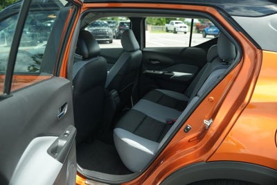 2021 Nissan Kicks SR