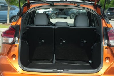 2021 Nissan Kicks SR