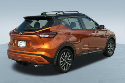 2021 Nissan Kicks SR