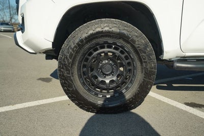 2020 Toyota Tacoma SR5 V6