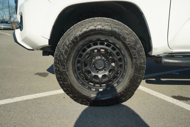 2020 Toyota Tacoma SR5 V6