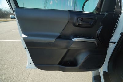 2020 Toyota Tacoma SR5 V6