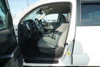 2020 Toyota Tacoma SR5 V6