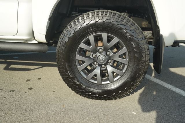 2020 Toyota Tacoma SR5 V6