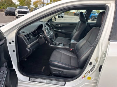 2016 Toyota Camry SE