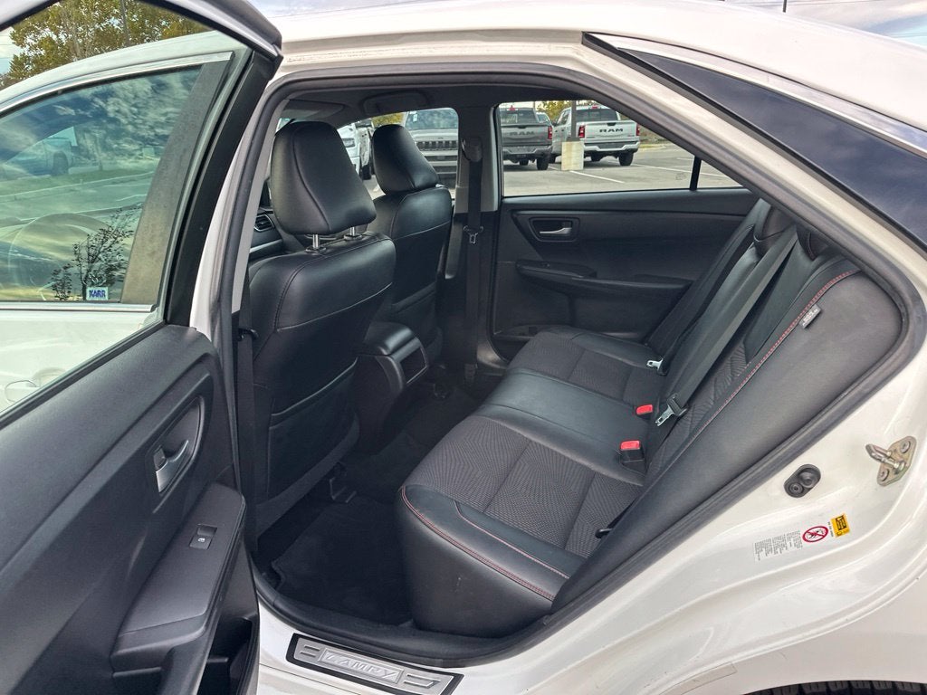 2016 Toyota Camry SE