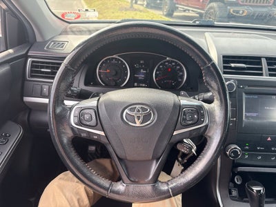 2016 Toyota Camry SE