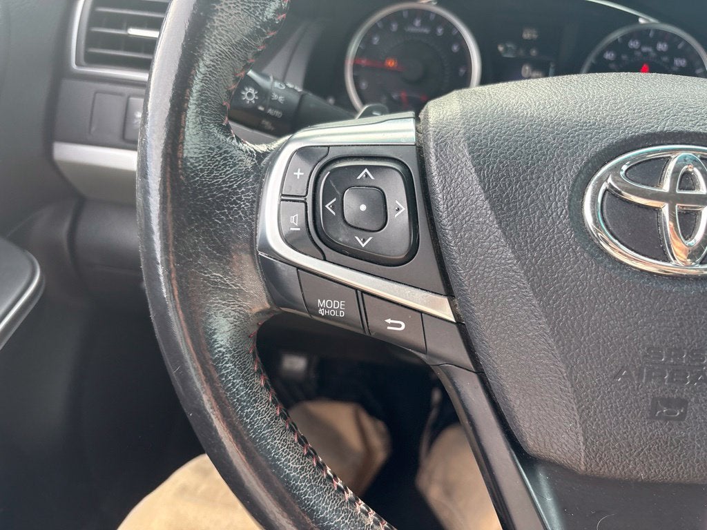 2016 Toyota Camry SE