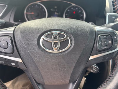 2016 Toyota Camry SE