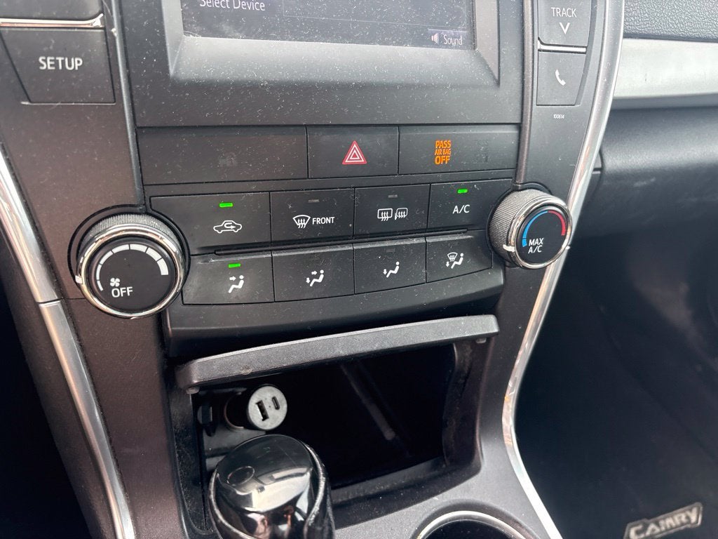 2016 Toyota Camry SE