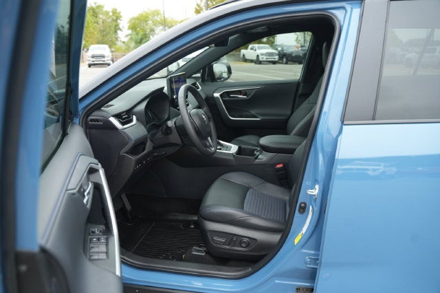 2025 Toyota RAV4 Hybrid XSE